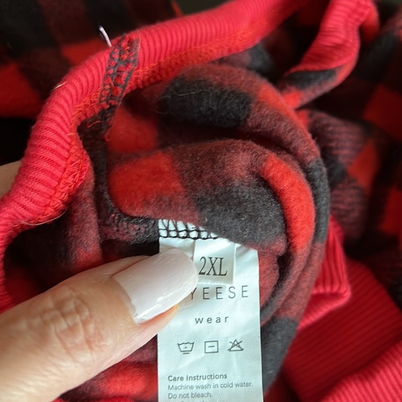 New dog plaid pj size 2 XL - Picture 5 of 5